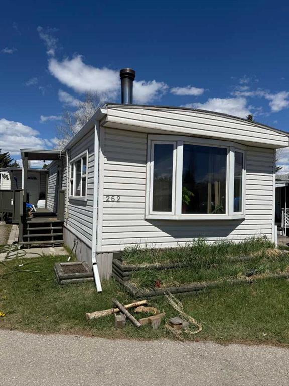#262 3223 83 Street NW, Calgary, Alberta, T3B 5N5