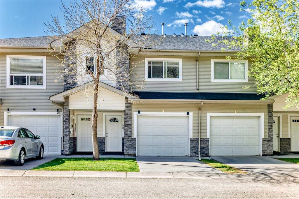 6621 Pinecliff Grove NE, Calgary, Alberta, T1Y 7K8