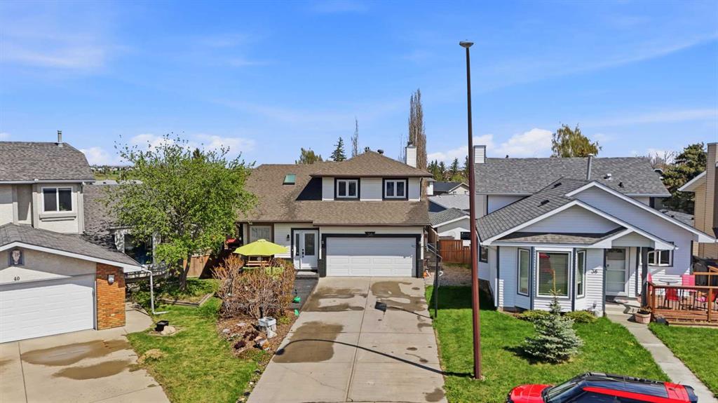 38 Sandpiper Way NW, Calgary, Alberta, T3K 3C6