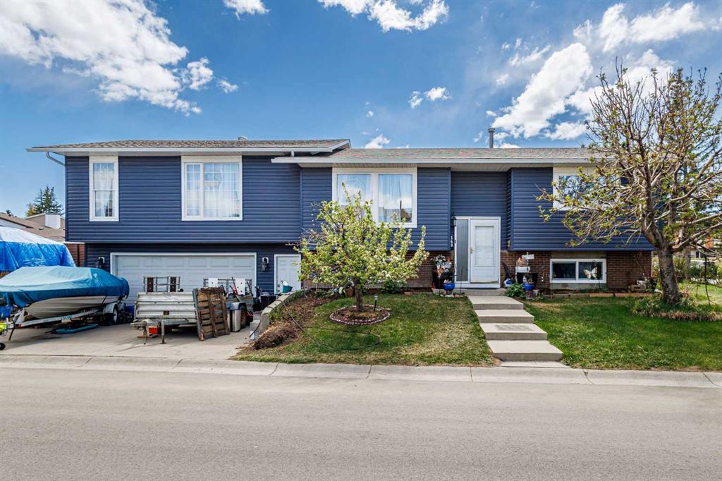 169 Beddington Circle NE, Calgary, Alberta, T2K 2E3