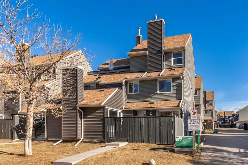 #112 25 Glamis Green SW, Calgary, Alberta, T3E 6V1