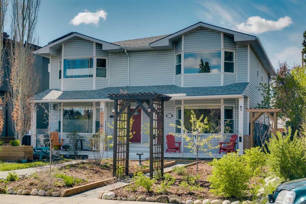 7911 47 Avenue NW, Calgary, Alberta, T3B 1Z2