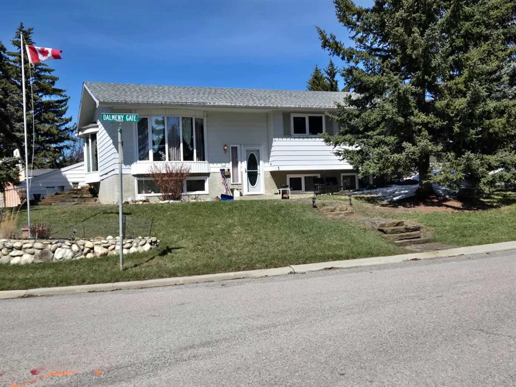 6803 Dalmeny Gate NW, Calgary, Alberta, T3A 1T5