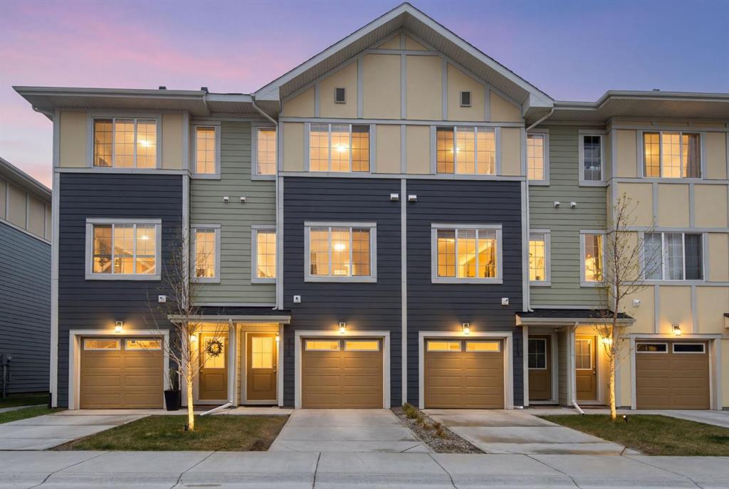215 Marquis Lane SE, Calgary, Alberta, T3M2G6