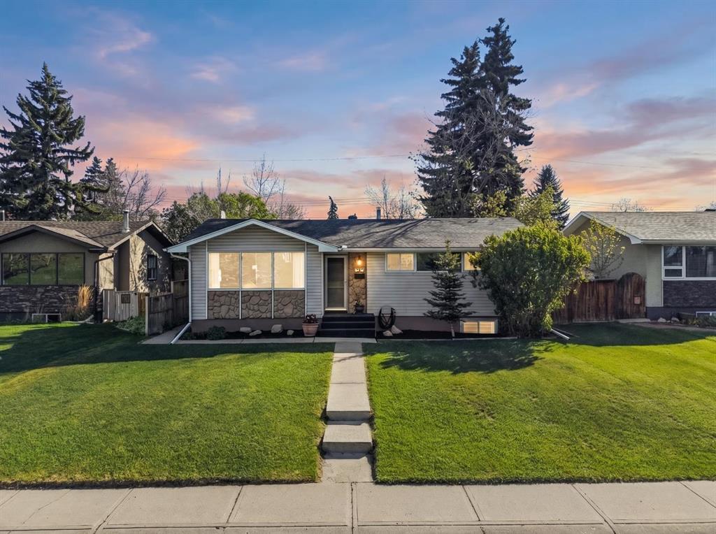 2420 Langriville Drive SW, Calgary, Alberta, T3E 5G8