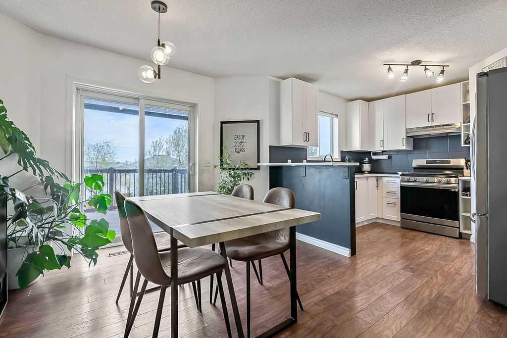 145 Harvest Glen Way NE, Calgary, Alberta, T3K 4J4