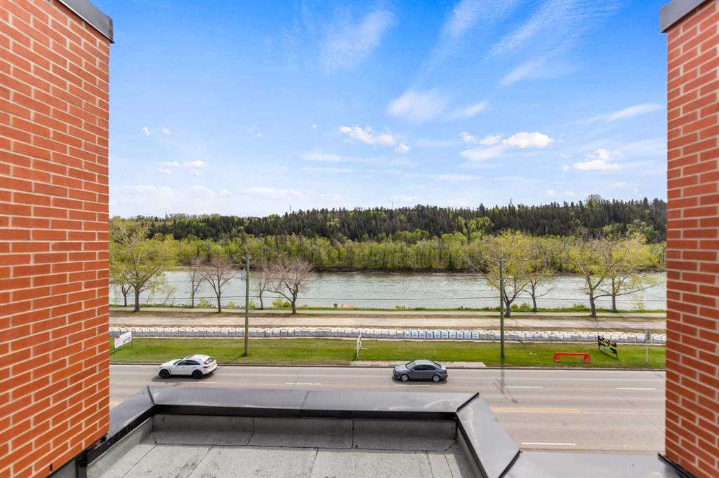 3040 Parkdale Boulevard NW, Calgary, Alberta, T2N 5B3