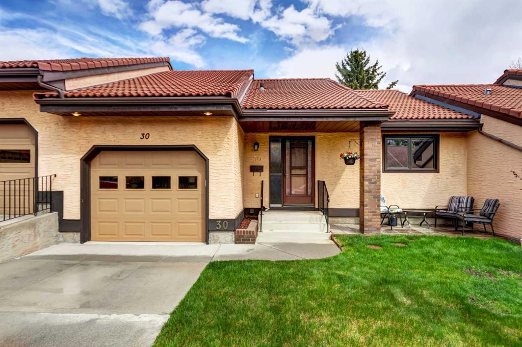 #30 118 Strathcona Road SW, Calgary, Alberta, T3H 1P3