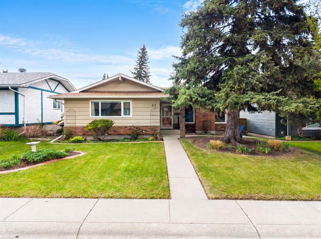 52 Lake Lucerne Close SE, Calgary, Alberta, T2J 3H8