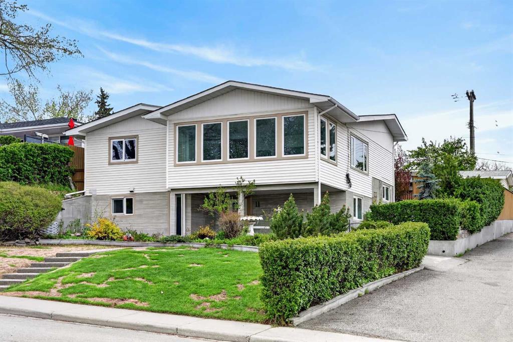 11 Selkirk Drive SW, Calgary, Alberta, T2W 0M3