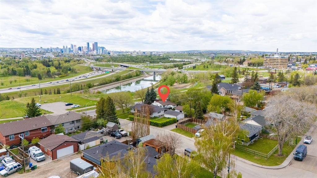 2048 26 Street SE, Calgary, Alberta, T2B 0P2