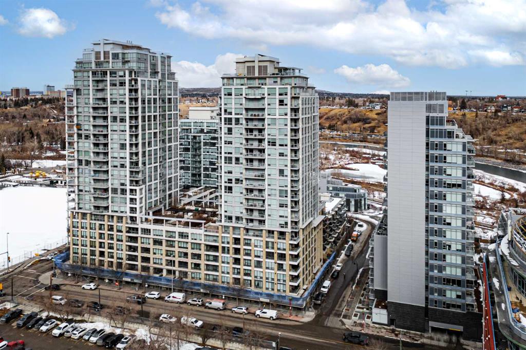 #317 222 Riverfront Avenue SW, Calgary, Alberta, T2P 0W3