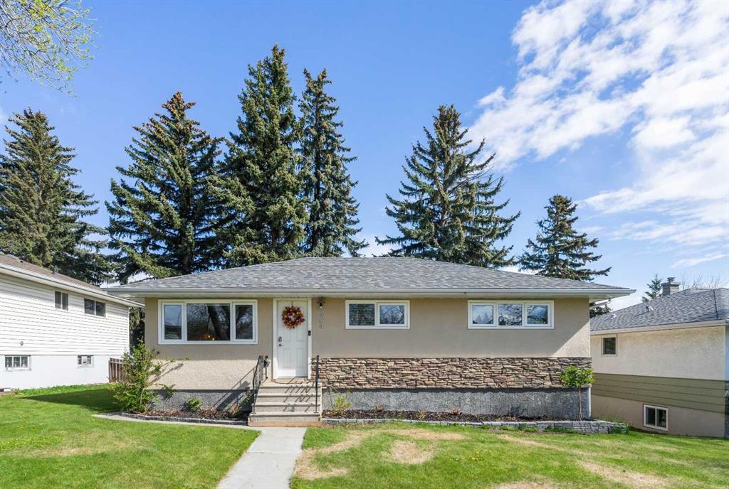 304 Blackthorn Road NW, Calgary, Alberta, T2K 3S3