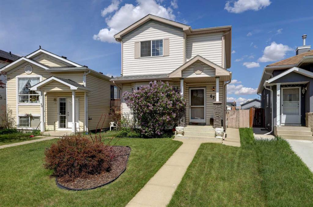 47 Martinvalley Way NE, Calgary, Alberta, T3J 4A1