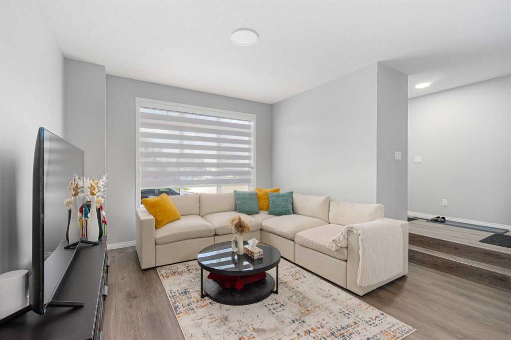 56 Belmont Green SW, Calgary, Alberta, T2X5E3