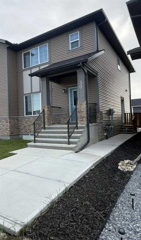 30 Emberside Link E, Cochrane, Alberta, T4C 3A8