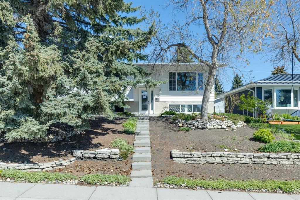 6928 Hunterbow Crescent NW, Calgary, Alberta, T2K 4R5