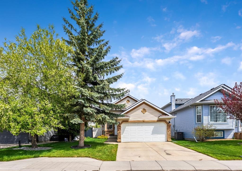 142 Coventry View NE, Calgary, Alberta, T3K 5H4