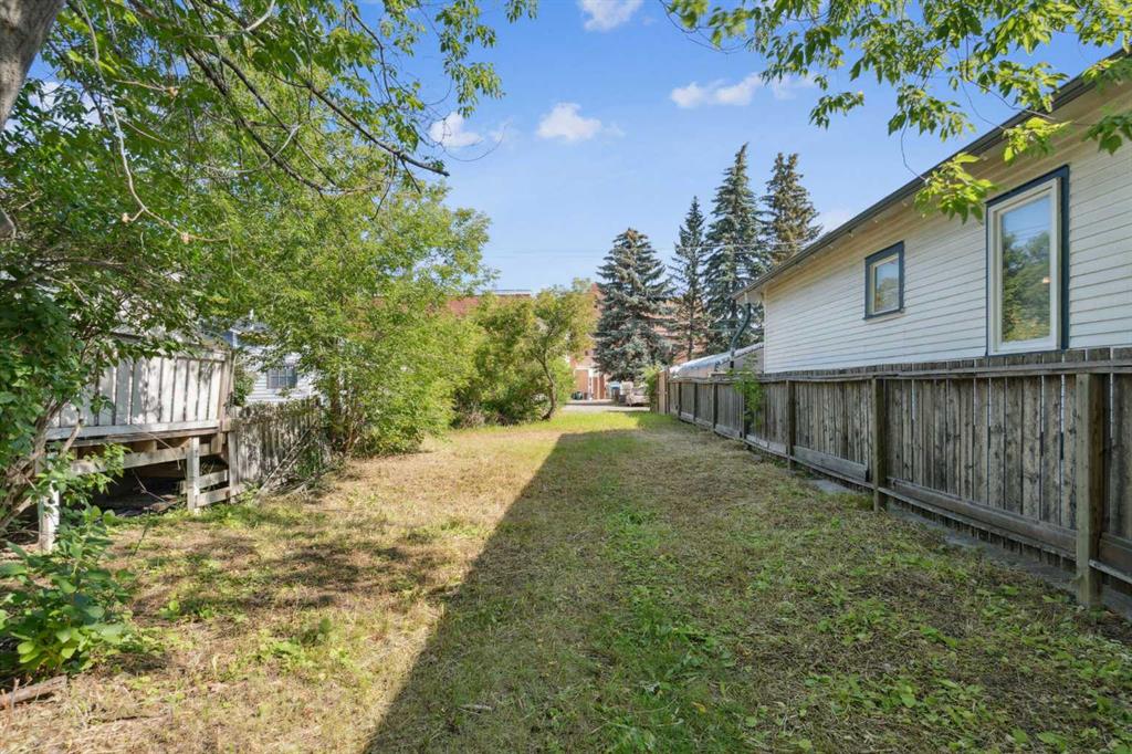 206 12 Avenue NW, Calgary, Alberta, T2M 0C5