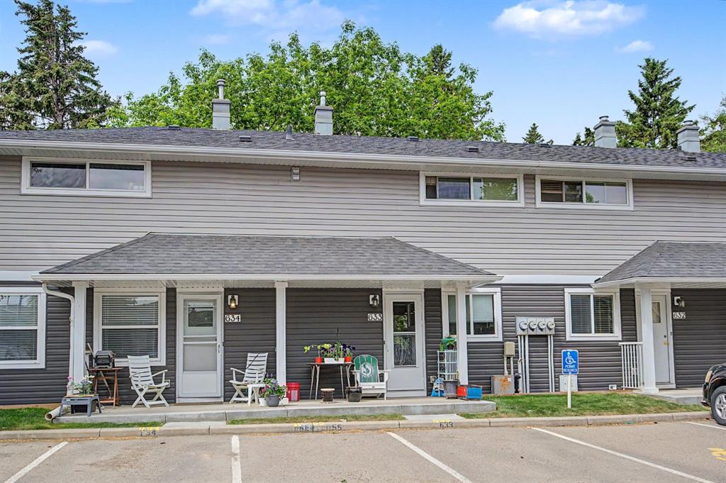 633 Regal Park NE, Calgary, Alberta, T2E 0S6