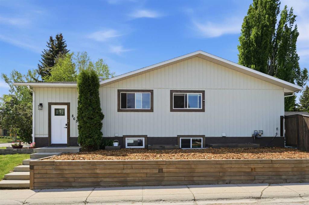 865 Queensland Drive SE, Calgary, Alberta, T2J 5E4