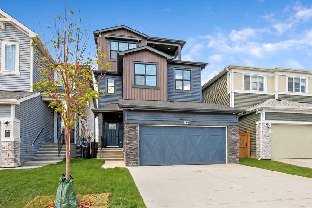 127 Creekstone Park SW, Calgary, Alberta, T2X 5E9