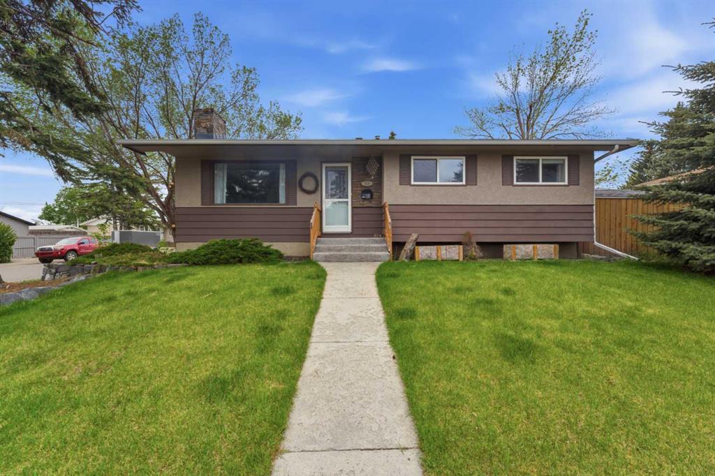 819 Avonlea Place SE, Calgary, Alberta, T2H 1W4