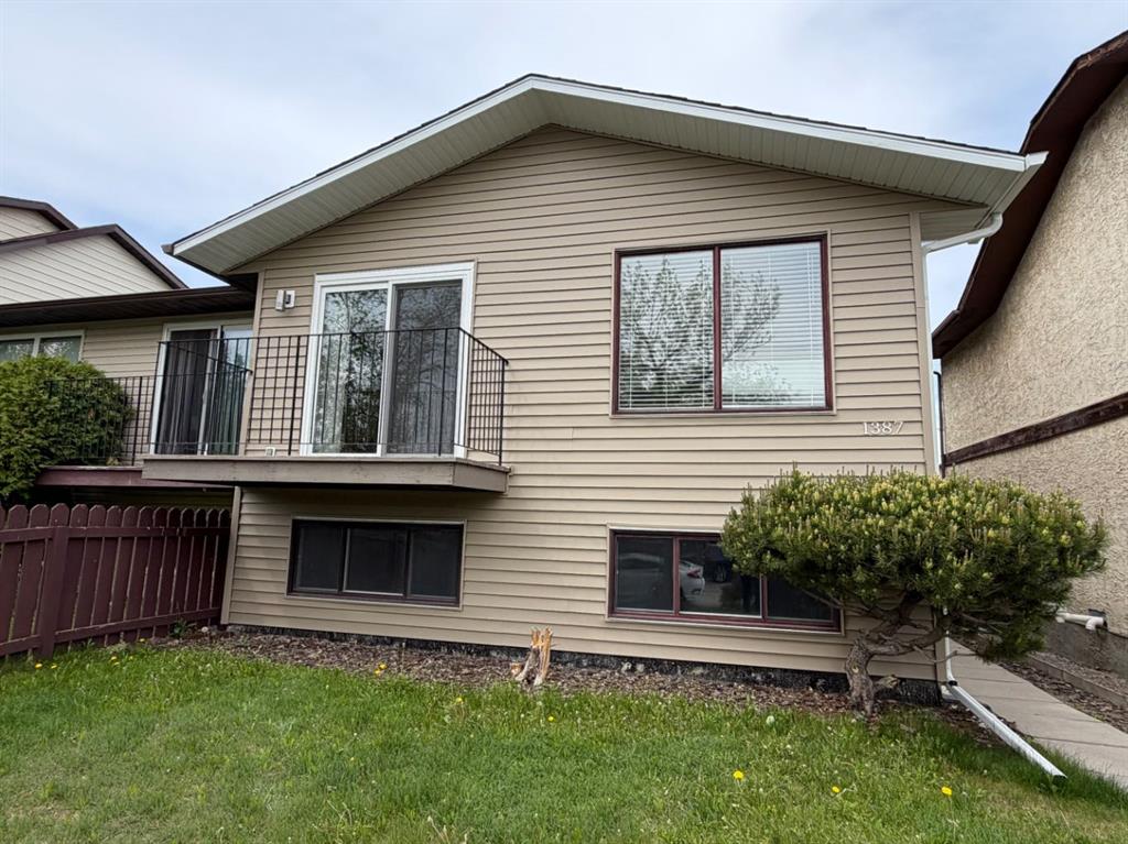 1387 Berkley Drive NW, Calgary, Alberta, T3K1T5