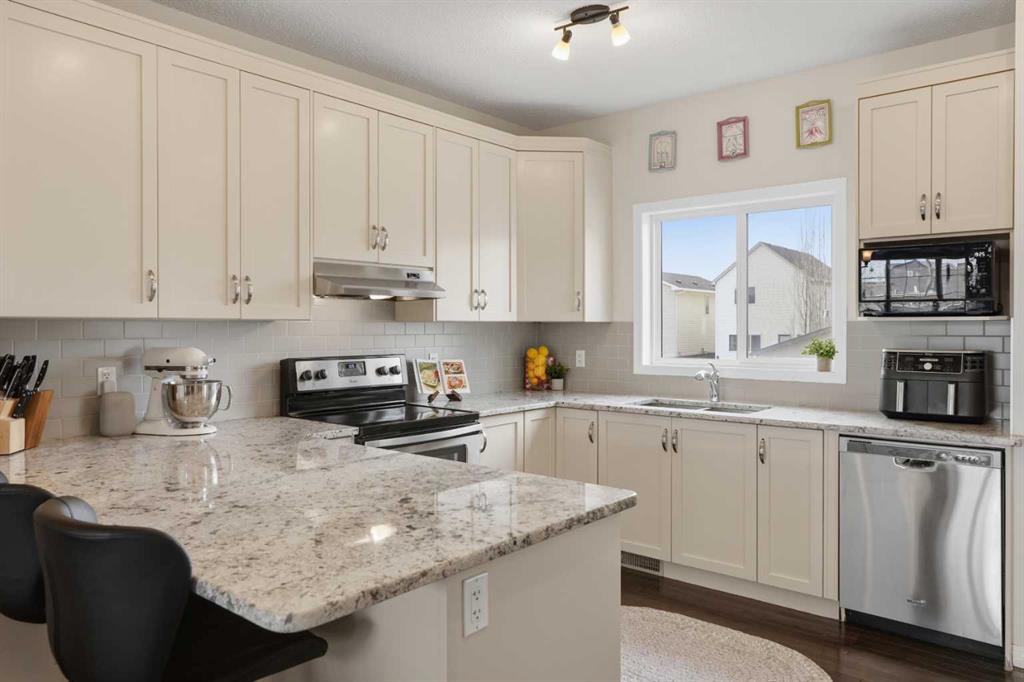 2116 Reunion Square NW, Airdrie, Alberta, T4B0Y9