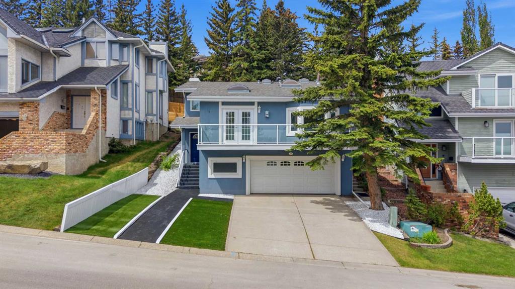 84 Coach Gate Way SW, Calgary, Alberta, T3H 1Z7